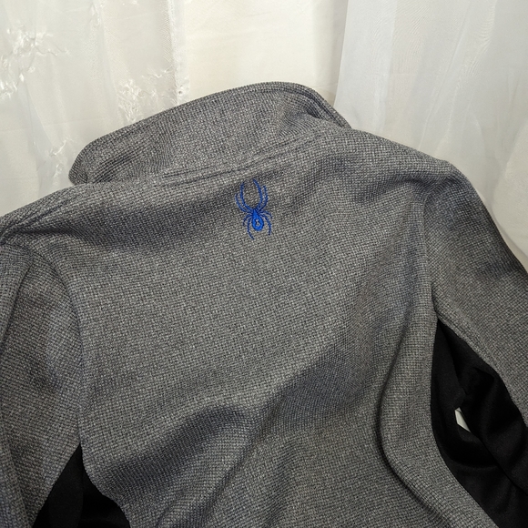 Kids 10-12 Zip-up Sweater - Picture 3 of 4